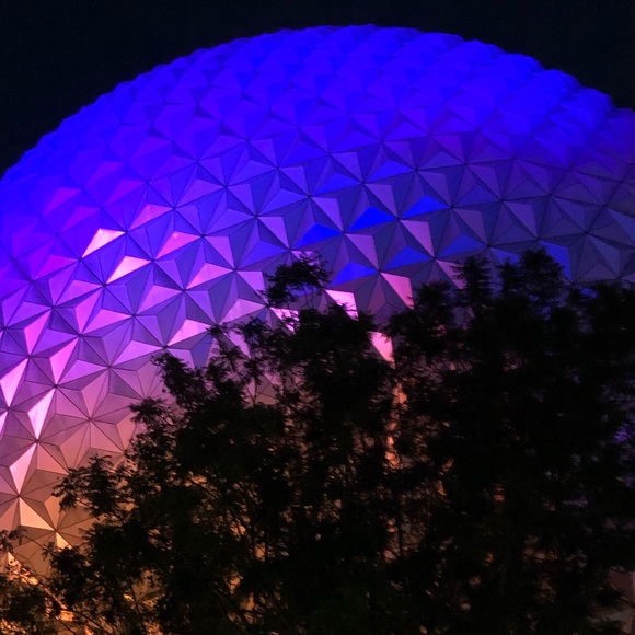 Meet your Posher, Sarah - Picture 2 of 3